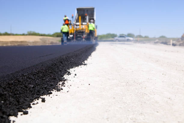 Best Driveway Paving Contractor  in Blountville, TN